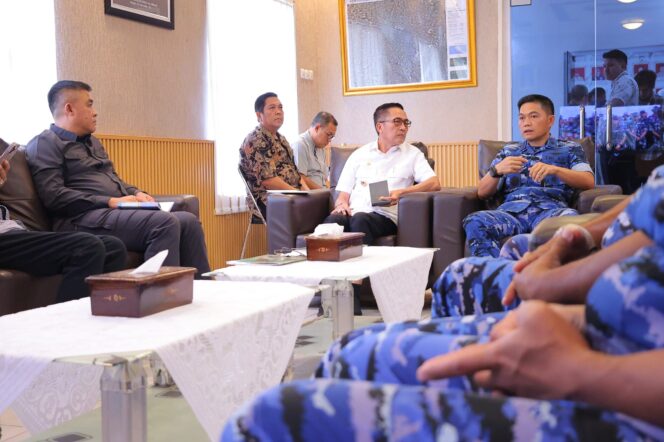 
Wali Kota Palembang, Ratu Dewa, dalam Rapat Koordinasi di Mako Lanud SMH, Jumat, 20 Februari 2026/ist. 