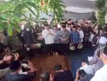 Pemakaman Mantan Gubernur Sumsel, Alex Noerdin, di TPU Kebun Bunga, Kamis, 26 Februari 2026/ist.
