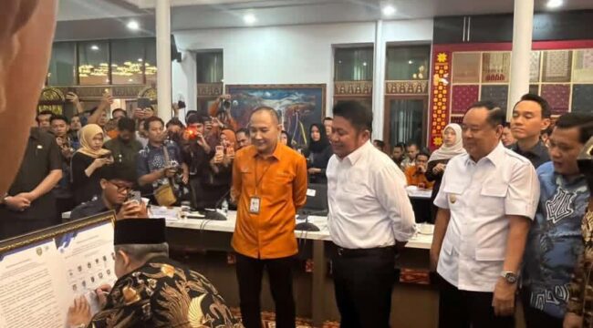 Rapat Koordinasi Sinergi Program Pengentasan Kemiskinan se-Sumsel Tahun 2026 di Griya Agung pada Kamis, 5 Februari 2026/Anyelir. 