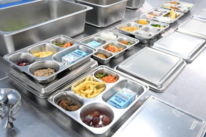 
Prabowo Tegaskan Komitmen Program MBG, Kini Jangkau Lebih dari 60 Juta Penerima Manfaat