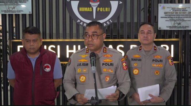 
Polri Proses Kode Etik Berat Mantan Kapolres Bima Kota