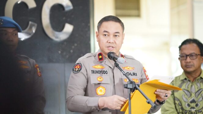 
Polri PTDH Eks Kapolres Bima Kota Usai Terbukti Terlibat Narkoba