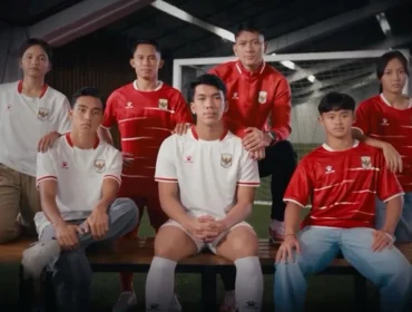 Jersey Timnas Indonesia hasil kerja sama dengan Kelme yang dirilis pada 12 Maret 2026. Foto: Kelme
