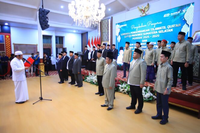 
Kukuhkan Pengurus LPTQ dan FU3SS 2025–2029, Herman Deru Dorong Peningkatan Prestasi dan Peran Aktif Tentramkan Umat