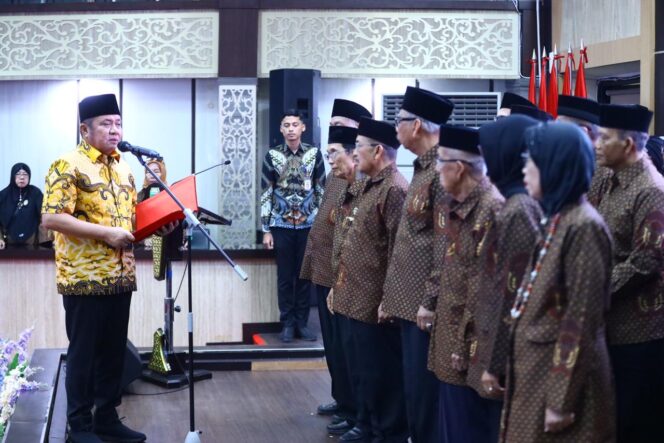 
Herman Deru Kukuhkan Kepengurusan LLI Sumsel, Dorong Peran Aktif Lansia dalam Pembangunan