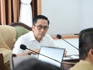 Wali Kota Palembang, Ratu Dewa, saat memimpin rapat pembahasan Detail Engineering Design (DED) penataan wajah kota di Rumah Dinas Wali Kota, Selasa, 3 Maret 2026/ist.