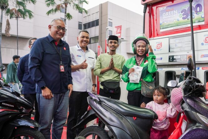 
Pertamina Patra Niaga Hadirkan Paket Data dengan Benefit E-Voucher BBM bagi Pengemudi Ojol