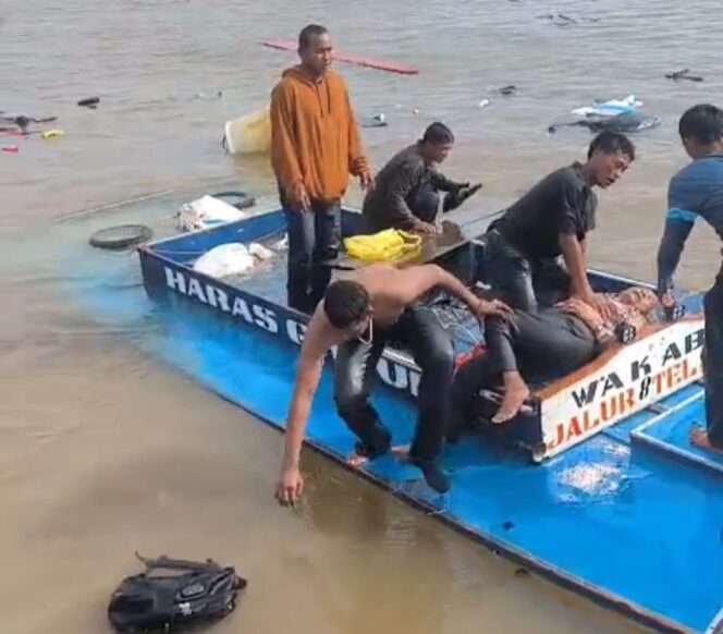 
Kecelakaan speedboat di Sungai Musi. Foto : Istimewa