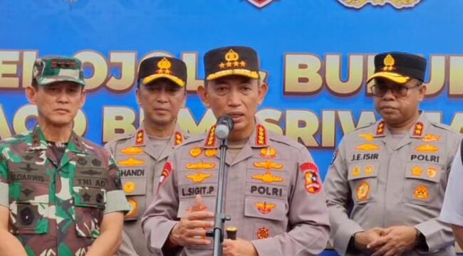 Kepala Kepolisian Republik Indonesia (Kapolri), Jenderal Listyo Sigit Prabowo memimpin apel siaga keamanan dan ketertiban masyarakat (kamtibmas) bersama ribuan pengemudi ojek online (ojol) dan buruh di Kota Palembang, Minggu, 8 Maret 2026/ist.
