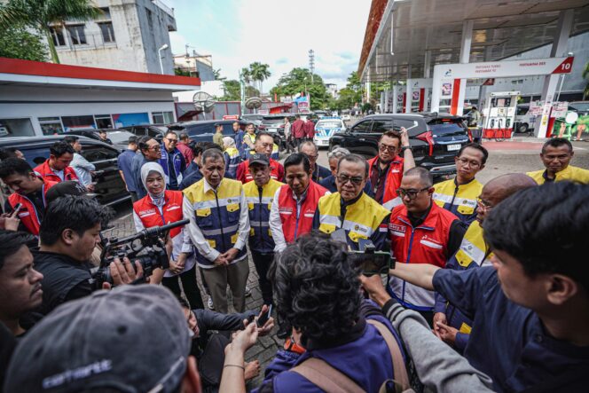 
Pertamina Patra Niaga, Kementerian ESDM & BPH Migas Tinjau Kesiapan Keandalan Pasokan Energi Jelang Idulfitri di Sulsel