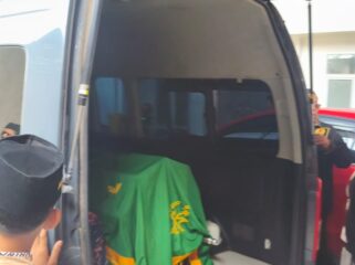Jenazah hendak ke rumah duka. Foto : Istimewa