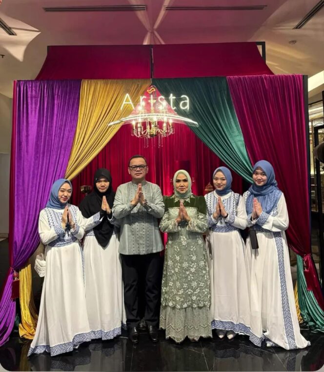 
Suasana Bupati Empat Lawang Joncik Muhammad diduga menggelar Open House di Hotel Bintang Lima di Palembang. Foto : Istimewa