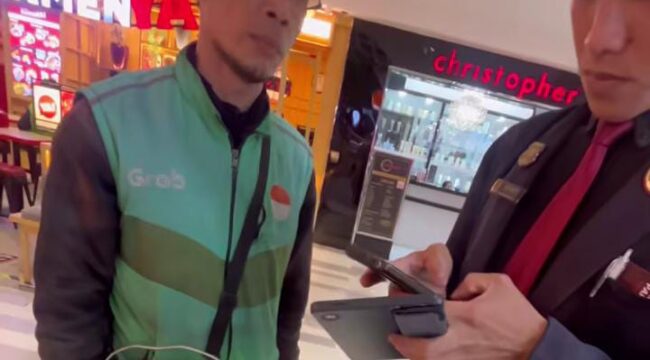 Oknum driver ojol di Palembang yang rekam perempuan di salah satu mall Palembang/Instagram: 1998ur_