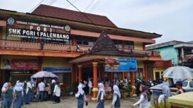 Suasana di lingkungan SMK PGRI 1 Palembang pada hari pertama masuk sekolah pasca libur panjang Lebaran, Senin (30/3/2026). Foto : Dok SMK PGRI 1 Palembang