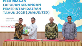 Wali Kota Palembang, Ratu Dewa, menyerahkan Laporan Keuangan Pemerintah Daerah (LKPD) Tahun Anggaran 2025 pada Selasa, 31 Maret 2026/ist. 