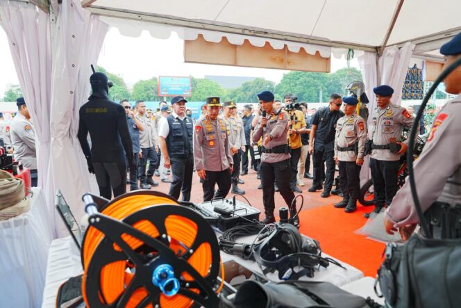 
Kapolri Listyo Sigit Pastikan Kesiapan Sarpras dan Personel Hadapi Bencana Jelang Mudik Lebaran