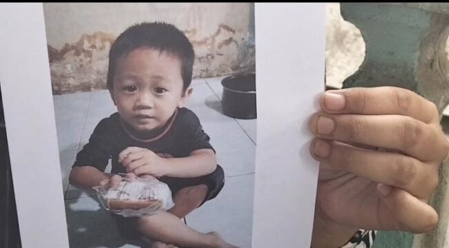 seorang balita bernama M Arcelio (3) ditemukan meninggal dunia di kolong rumahnya, Selasa (3/3/2026) sekitar pukul 15.30 WIB.