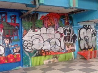 Aksi vandalisme yang merusak mural di kawasan Simpang Charitas, Palembang. Foto : Abdullah Toriq/Urban Id