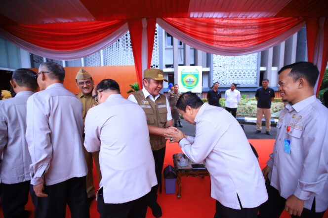 
Halal Bihalal Pemprov Sumsel, Gubernur Herman Deru Ajak ASN Perkuat Kinerja dan Tingkatkan Pelayanan Publik