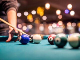 Ilustrasi meja biliar. Foto : Istock
