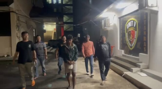 
Spesialis Pencuri Baterai Tower Lintas Provinsi Dibekuk, Sudah Beraksi di 43 TKP