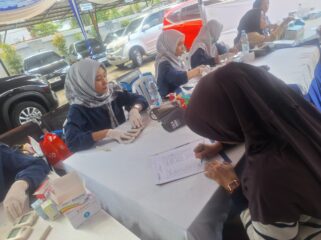 BRIMedika saat melakukan kegiatan pemeriksaan kesehatan gratis. Foto : Istimewa