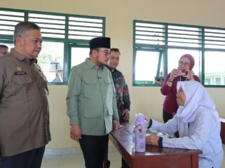 Wakil Wali Kota Palembang, Prima Salam mengunjungi SMP Kartika II-1 Palembang/ist. 