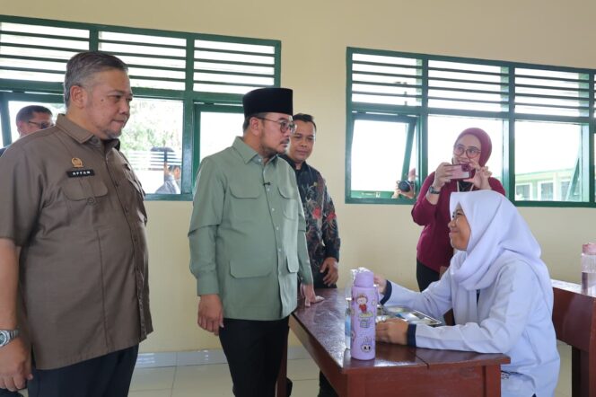 
Wakil Wali Kota Palembang, Prima Salam mengunjungi SMP Kartika II-1 Palembang/ist. 