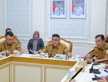 Sekretaris Daerah (Sekda) Kota Palembang, Aprizal Hasyim, didampingi Plt Asisten I dan Asisten III Setda, Selasa, 14 April 2026/ist.