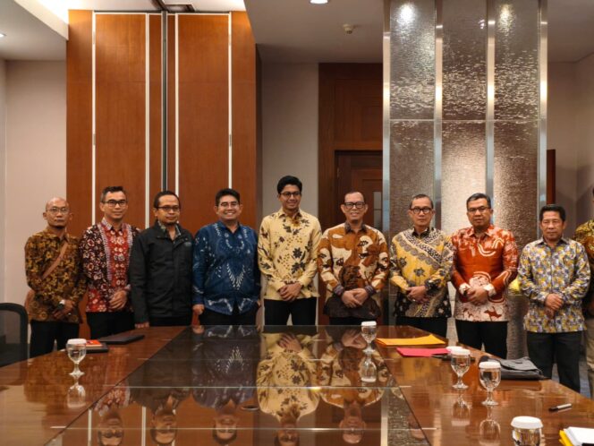 
Bupati OKU Gandeng Danantara Atasi Sampah Jadi Energi