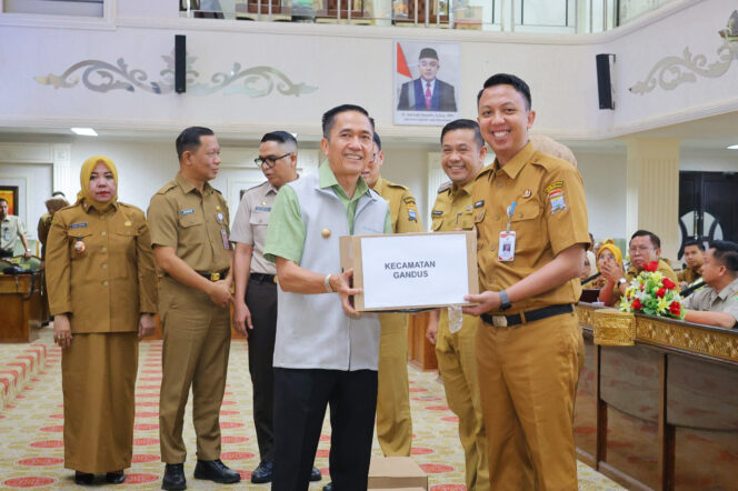 
Pemkot Palembang Percepat Validasi Data Kendaraan untuk Optimalisasi Pendapatan Asli Daerah