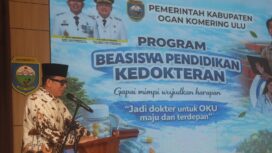 Bupati OKU Teddy Meilwansyah saat sosialisasi program beasiswa kedokteran. Foto : Kominfo OKU