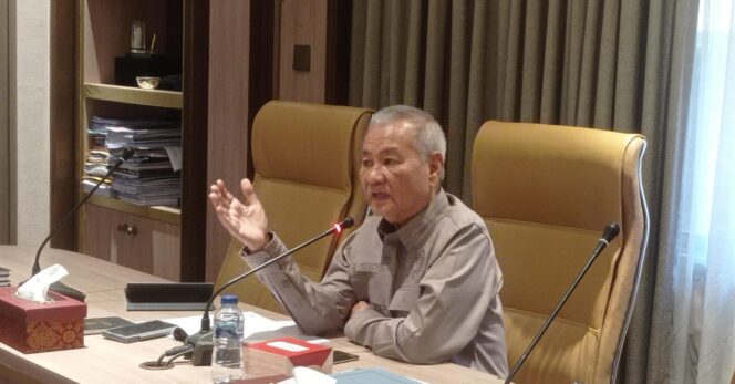 
Anggota Komisi I DPRD Provinsi Sumsel, Chairul S Matdiah. Foto : Abdullah Toriq/Urban Id