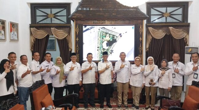 Bupati OKU audiensi pembentukan Loka BPOM di Rumah Dinas Bupati OKU, Rabu (22/4/2026). Foto : Kominfo OKU