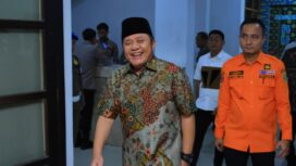 Gubernur Sumsel Herman Deru bersama Kalaksa BPBD Sumsel M Iqbal Alisyahbana. Foto : Humas Pemprov Sumsel