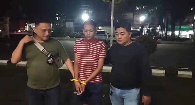 
Pelaku pencurian plastik saat diamankan polisi. Foto : Istimewa