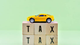 Ilustrasi pajak kendaraan. Foto : Istock