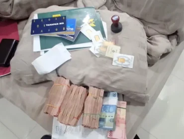 Hasil penggeledahan penyidik pidsus Kejati Sumsel di dua rumah saksi dugaan korupsi lalu lintas pelayaran di Sungai Lalan (Dok: Kejati Sumsel)