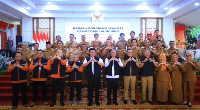 Launching Sensus Ekonomi 2026 yang dirangkaikan dengan Rapat Koordinasi (Rakor) Camat se-Sumatera Selatan di Griya Agung Palembang, Selasa (12/5/2026).