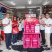 Patra Niaga melalui PT Pertamina Retail berkolaborasi dengan PT Sampoerna Retail Community Indonesia Sembilan (SRCIS) dalam menghadirkan dan memperluas akses energi bagi masyarakat melalui peresmian Outlet Bright Gas. Foto : Patra Niaga