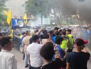 Massa aksi gabungan dari beberapa cabang Pergerakan Mahasiswa Islam Indonesia (PMII) di Sumatera Selatan menggelar demonstrasi di depan Kantor DPRD Sumsel hingga Kantor Gubernur Sumsel, Senin, 18 Mei 2026/ist.