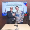 PT Pertamina Drilling Services Indonesia (Pertamina Drilling) menandatangani Memorandum of Understanding (MoU) dengan PT Schlumberger Geophysics Nusantara (SGN) di Tangerang, Jumat (22/5). Foto : Pertamina Drilling