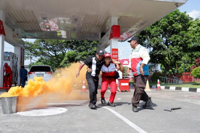 
Pertamina Retail Perkuat Kesiapsiagaan Pekerja melalui Simulasi PKD