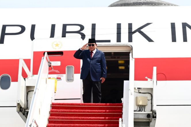 
Menuju Jakarta, Presiden Prabowo Akhiri Kunjungan Resmi Kenegaraan di Prancis