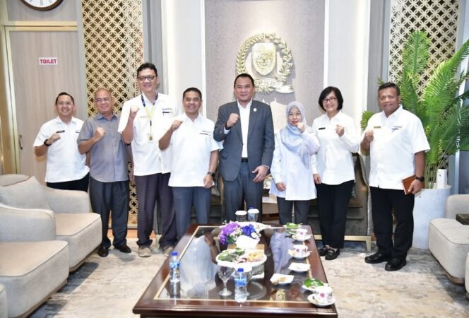 
Jalin Sinergi, Ketua DPRD Sumsel Terima Audiensi Kakanwil DJP Sumsel-Babel