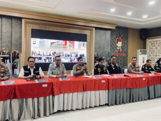 Konferensi pers yang diadakan di RS Bhayangkara/Anyelir.
