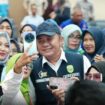 Gubernur Sumsel, Herman Deru saat bertemu para buruh di kegiatan sarasehan di Auditorium Bina Praja Palembang. Foto : Humas Pemprov Sumsel