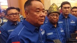 Cik Ujang saat menghadiri Musyawarah Daerah (Musda) V DPD Partai Demokrat Sumsel secara virtual, Kamis (30/4/2026) malam. Foto : Abdullah Toriq/Urban Id