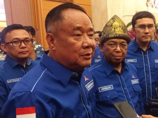 Cik Ujang saat menghadiri Musyawarah Daerah (Musda) V DPD Partai Demokrat Sumsel secara virtual, Kamis (30/4/2026) malam. Foto : Abdullah Toriq/Urban Id