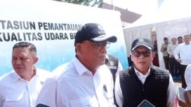 Menteri Lingkungan Hidup (LH), Jumhur Hidayat saat kunjungan ke Palembang. Foto : Abdullah Toriq/Urban Id